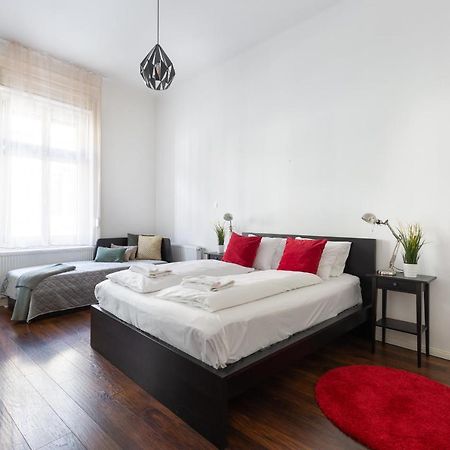 Red Dot One - New Unit In Heart Of Jewish Quarter Lägenhet Budapest Exteriör bild