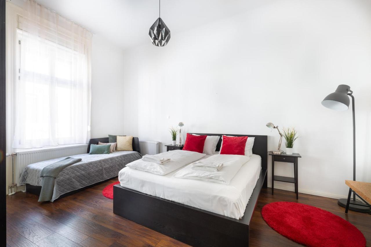 Red Dot One - New Unit In Heart Of Jewish Quarter Lägenhet Budapest Exteriör bild